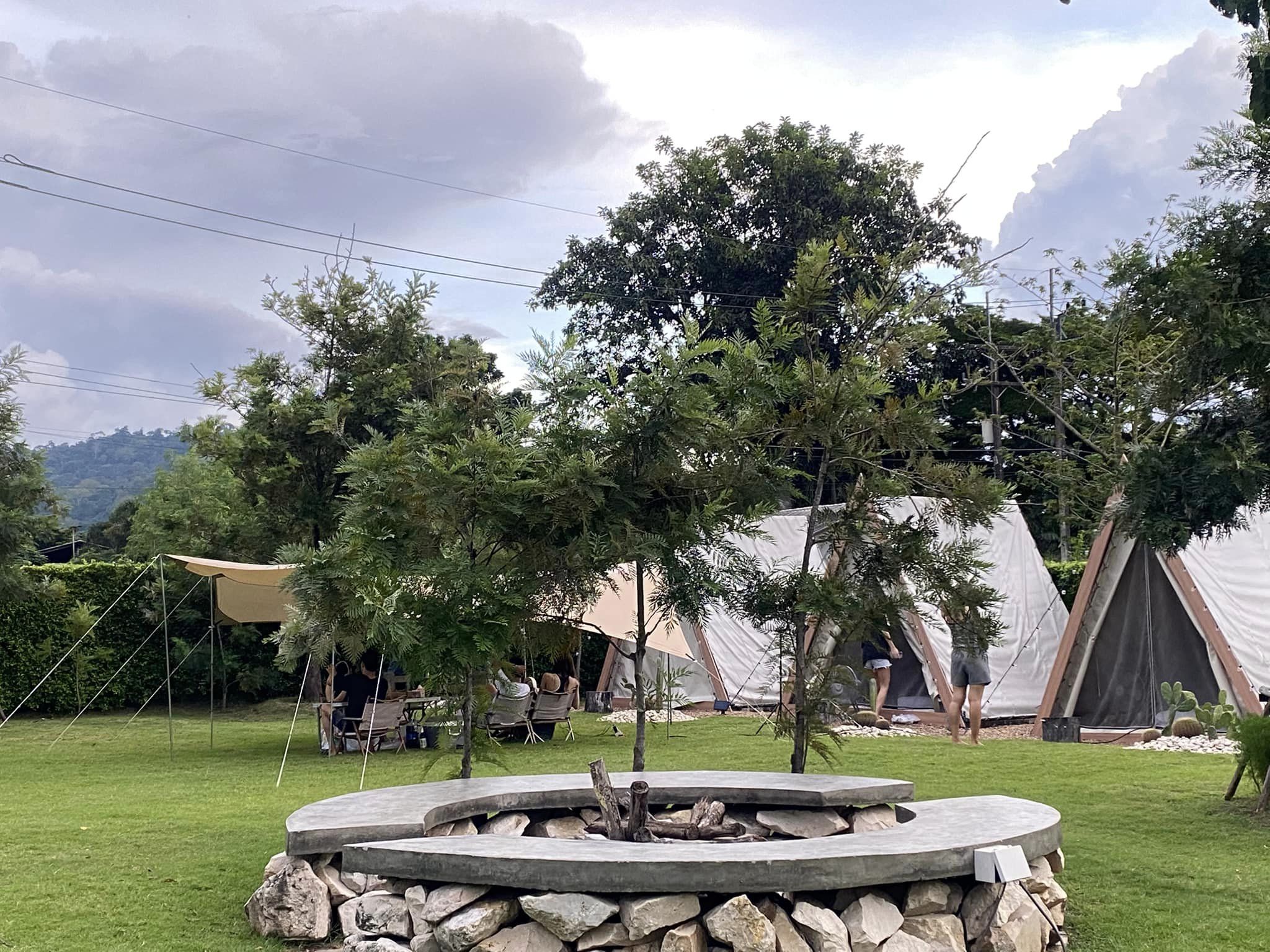 ภาพบบรยากาศภายนอกกระโจม 1 ถึง 3 - 2